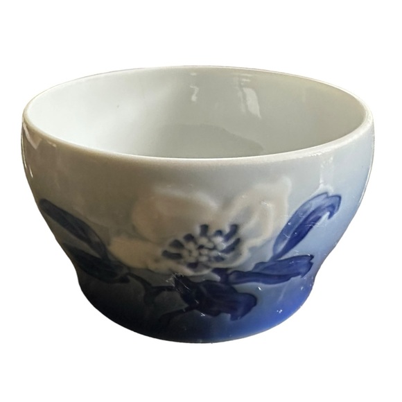 Vintage Bing & Grondahl Creamer and Sugar Set, Made in Denmark - Picture 5 of 16